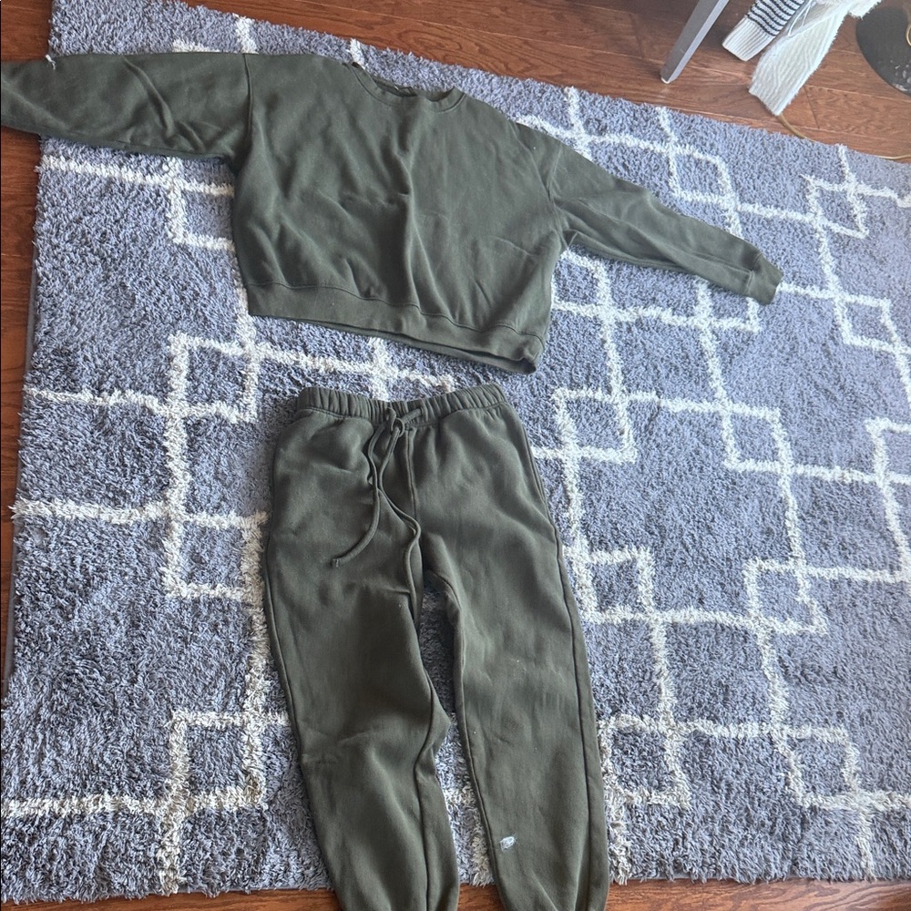 Olive Green Sweatshirt and Joggers Set